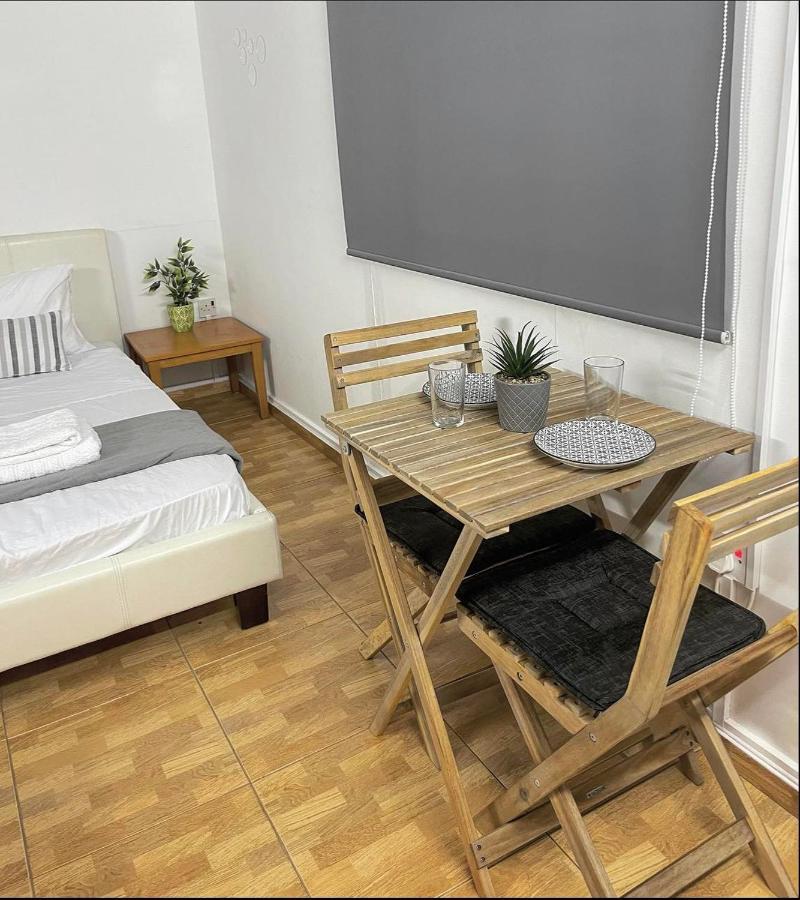 Comfortable, Modern Studio Apartment Протарас Екстер'єр фото