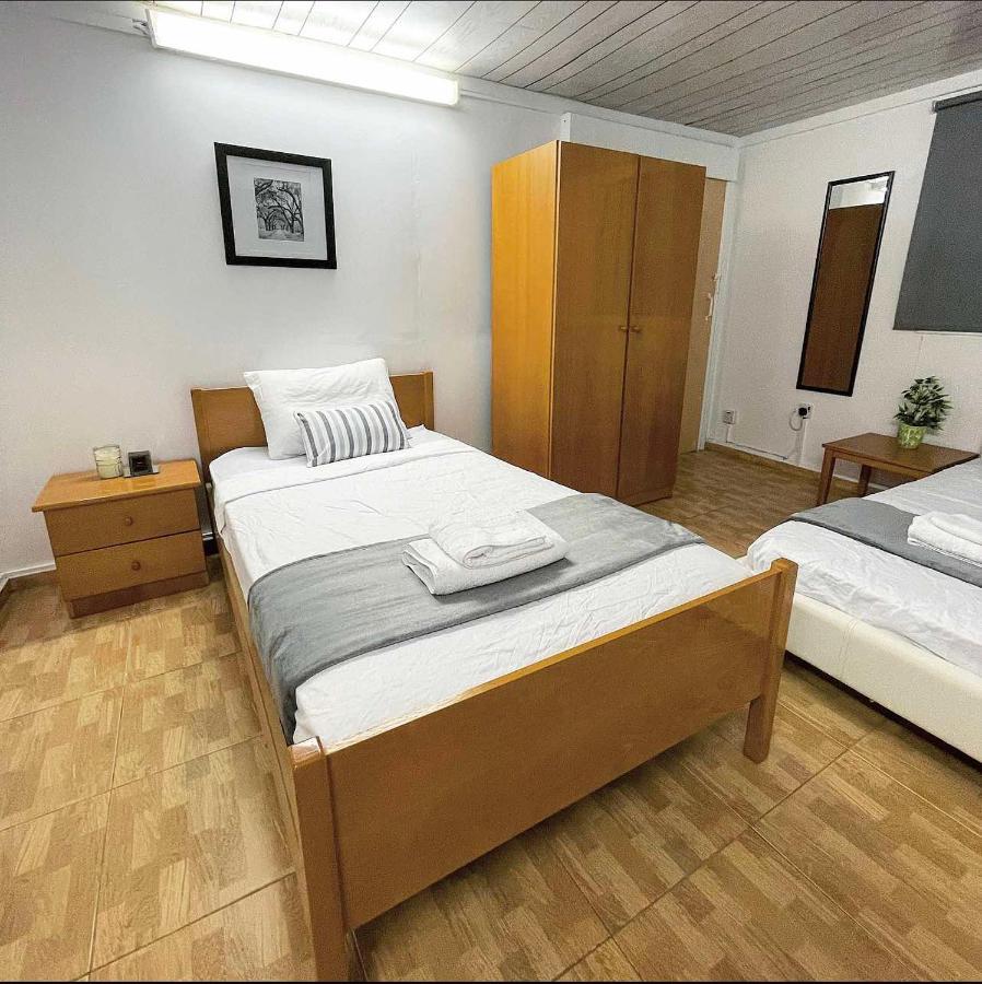 Comfortable, Modern Studio Apartment Протарас Екстер'єр фото